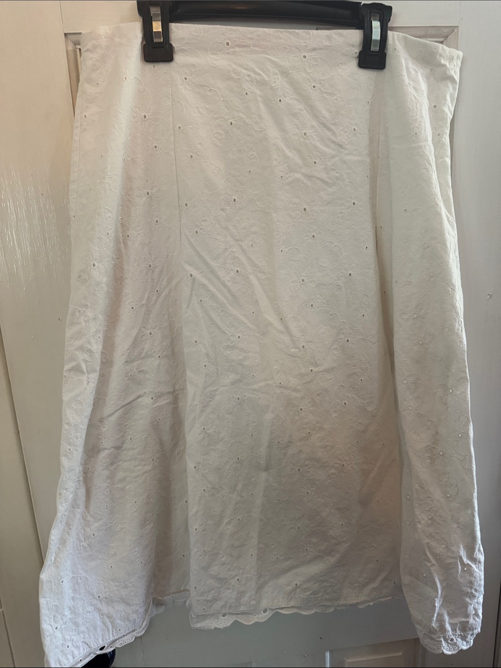 Vintage Y2K Disney White Eyelet A-Line Midi Skirt
